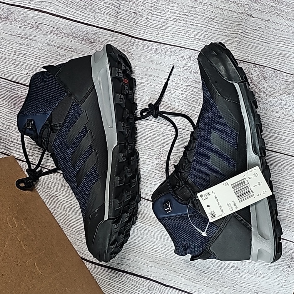 NWT adidas 8.5 outdoor Terrex Mid ClimaProof Snow boots - Picture 3 of 6